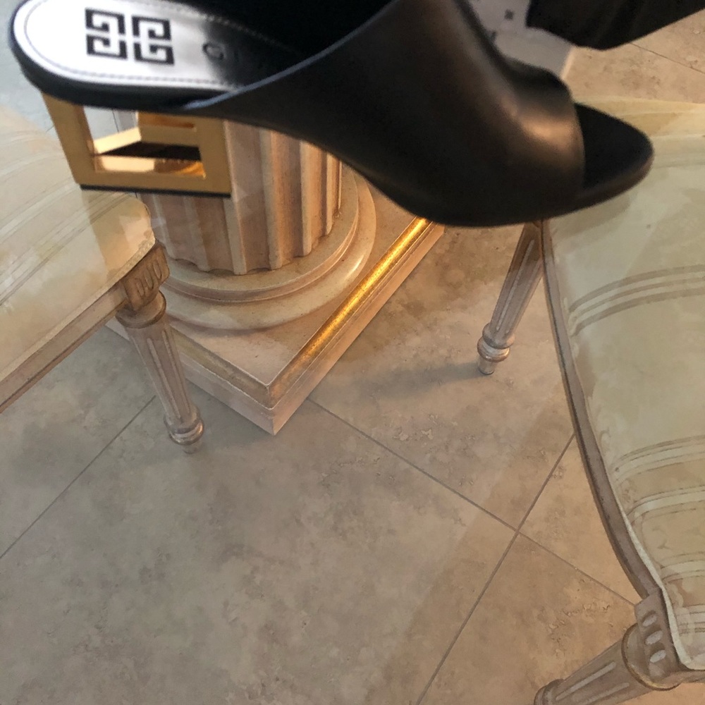 Givenchy slides - Picture 2 of 6